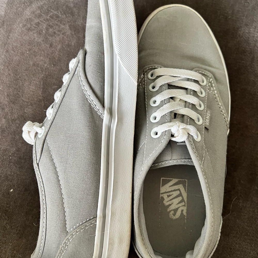 VANS classic tennis shoes (gray)